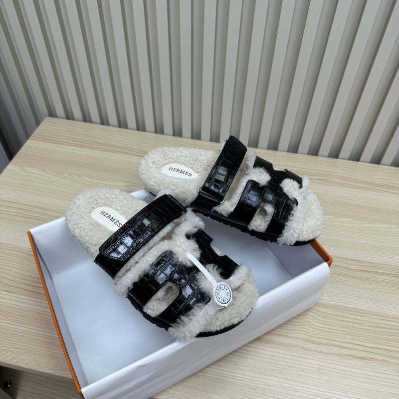 H**mes slippers